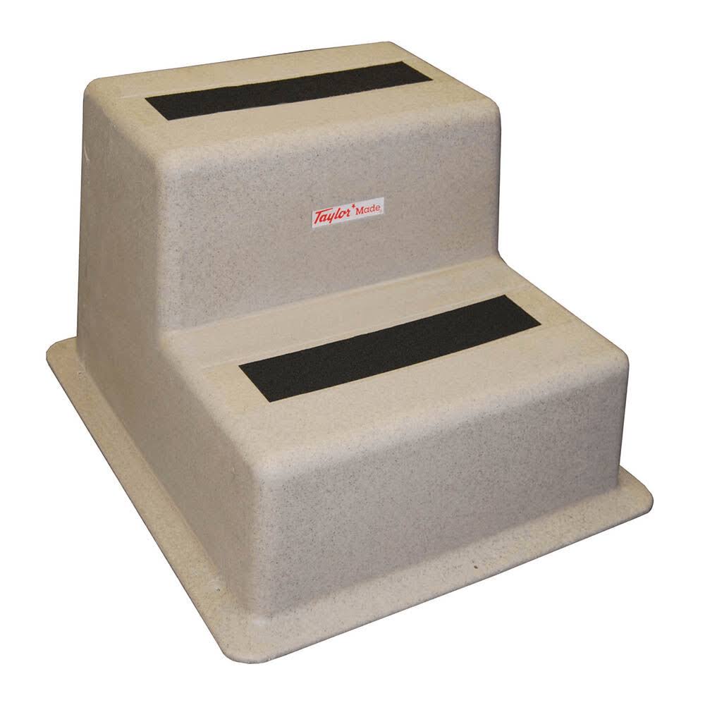 Double Tread Dock Step V755