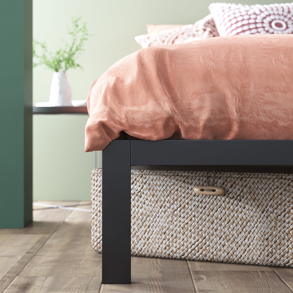 14" Black Metal Platform Bed Frame, Queen J3230