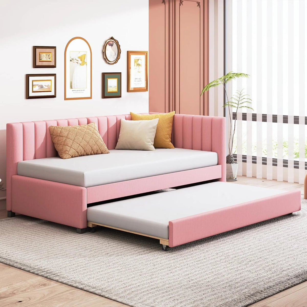 Upholstered Daybed with Wood Slats Q5902